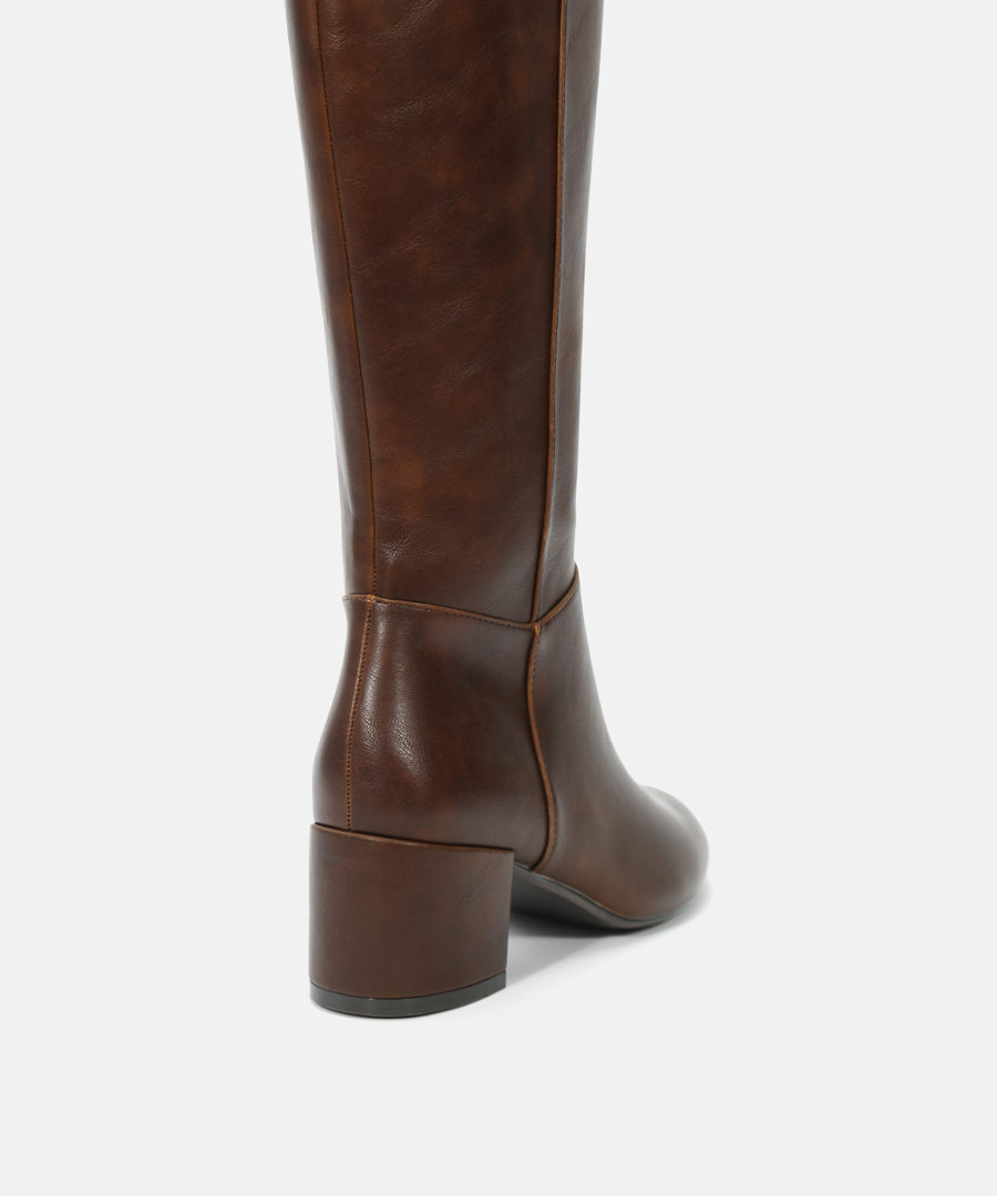 Botas altas salto image number null